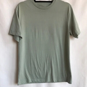 George light green crew neck T-shirt, M
